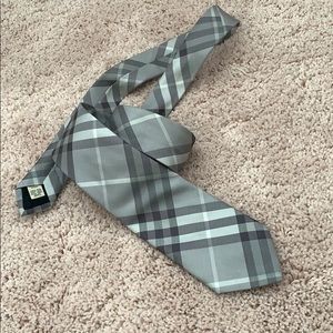 Burberry tie
